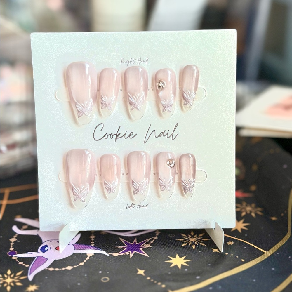 Elegant Pink Press-On Nails